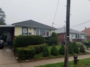 618 150th Pl, Whitestone, NY 11357