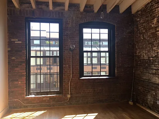 Rented by Gold-Stone Realty | media 62