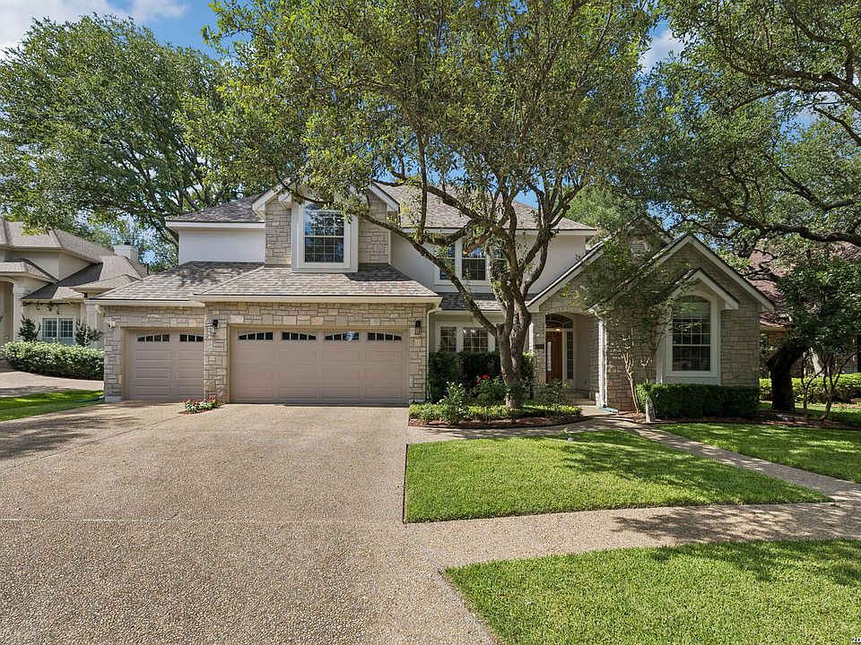1st image of 2215 Blackoak Bend