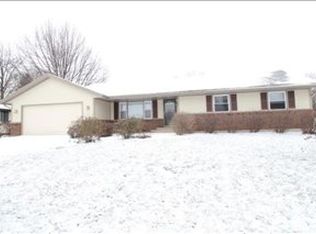 4509 Crescent Cir, Rockford, IL 61108