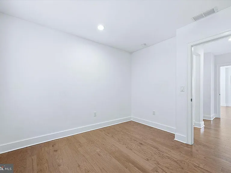 17 Lizbeth Ln — Photo 29