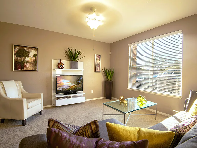 Norterra Canyon Apartments — Photo 17
