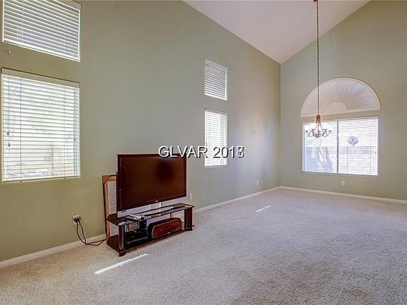 4th image of 1528 Emerald Peak Ave