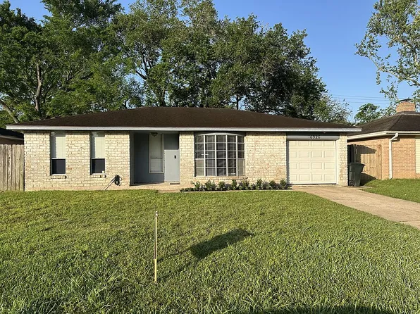 16926 David Glen Dr, Friendswood, TX 77546