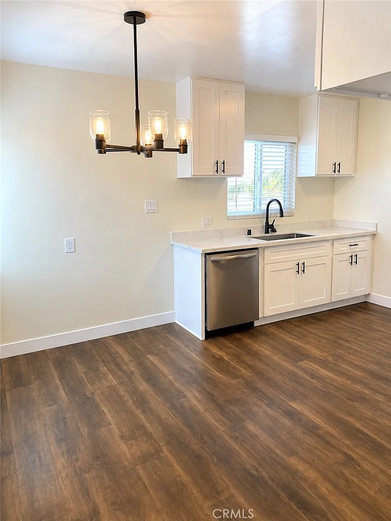 2 bed, 716 sqft, $2,495 — Photo 4