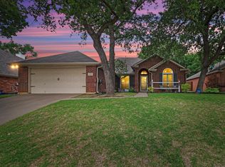 2923 Custer Dr, Corinth, TX 76210