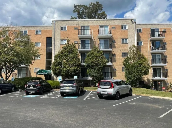 3421 W Chester C44, Newtown Square, PA 19073