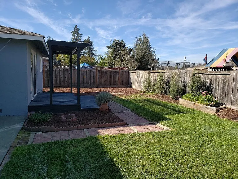 4207 Eggers Dr — Photo 12