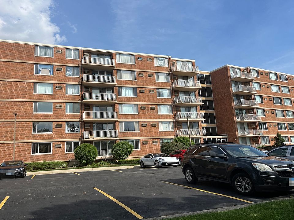 1st image of 2201 S Highland Ave APT 1K