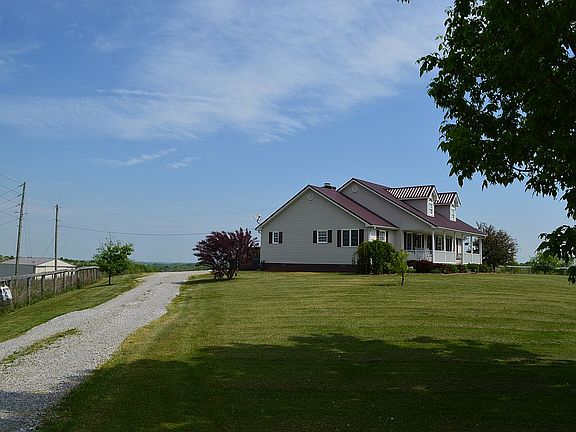 4th image of 1745 Stoney Creek Rd