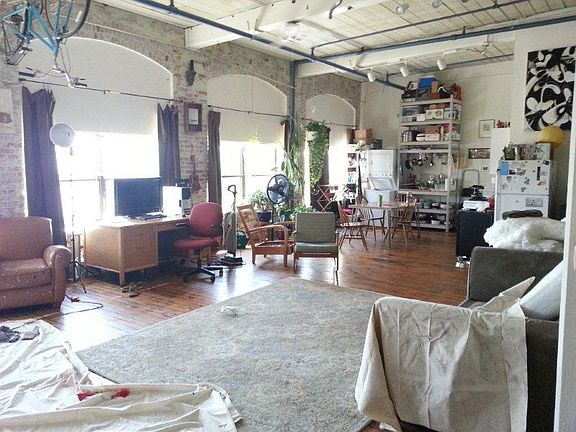 2nd image of 669 Elmwood Ave Unit C4