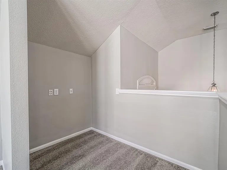 4822 Mosaic Canyon Ct — Photo 26