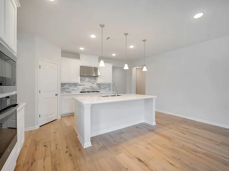 1313 Marina Grand Ter — Photo 9