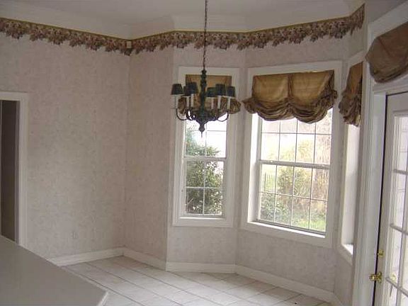4th image of 338 Hunters Hollow Dr