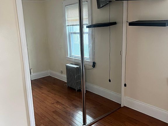 2nd image of 660 Meacham Ave #2