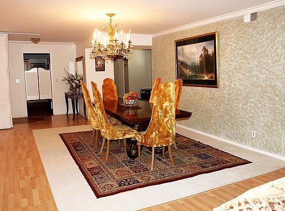 5th image of 5339 Lindley Ave Unit 203
