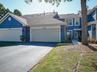 1040 Ridgefield Cir, Carol Stream, IL 60188