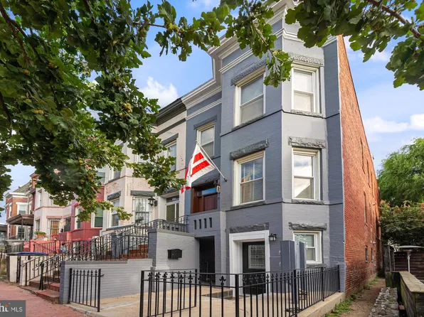 15 Seaton Pl NE #1, Washington, DC 20002