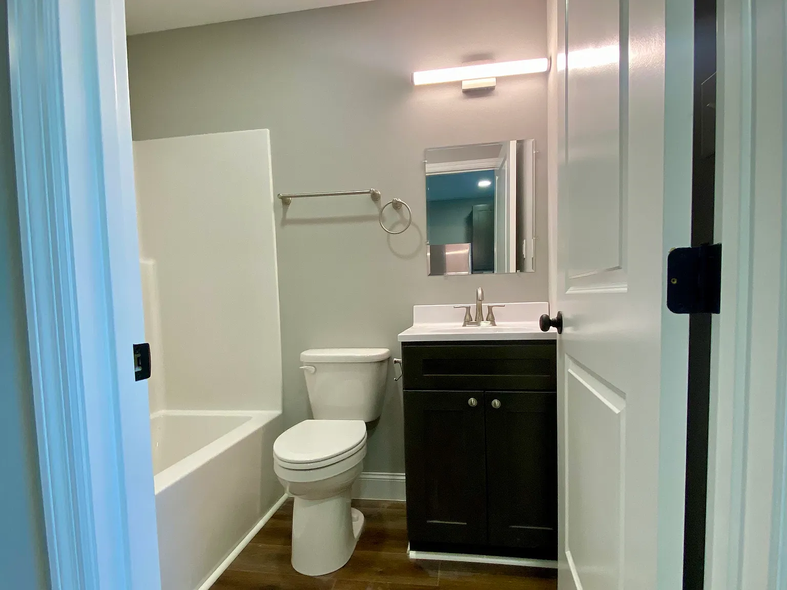 2 bed, 936 sqft, $1,200 — Photo 3