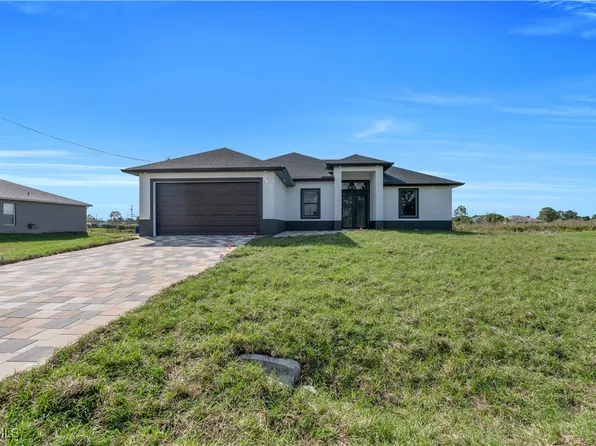 912 Pine Ave, Lehigh Acres, FL 33972