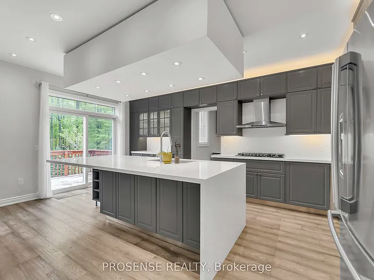 113 Johnson Dr — Photo 8