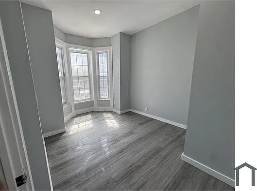 3 bed, $3,200 — Photo 3