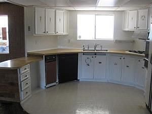 4th image of 2400 W Valley Pkwy Space 31