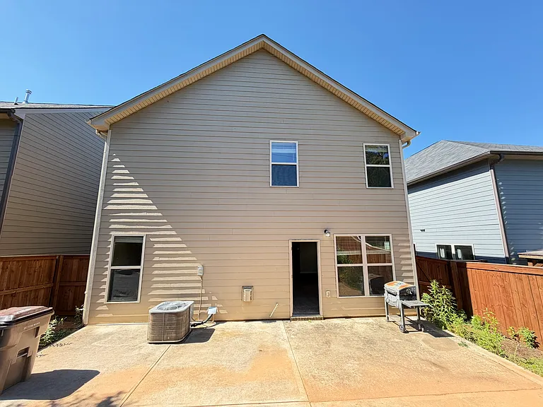 209 Emporia Loop — Photo 40