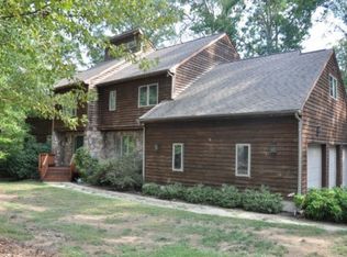 124 Fawn Ridge Rd, Chapel Hill, NC 27516