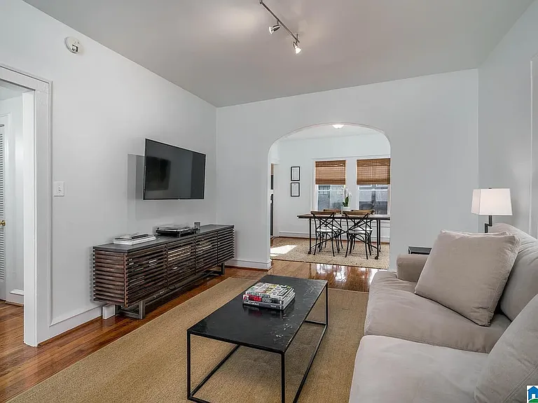 2242 Arlington Ave S #9 — Photo 7