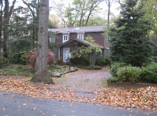 1005 Beechwood Rd, Riverton, NJ 08077