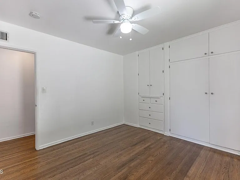1290 Club House Dr — Photo 19
