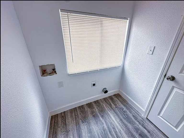 2555 Pierce St — Photo 53