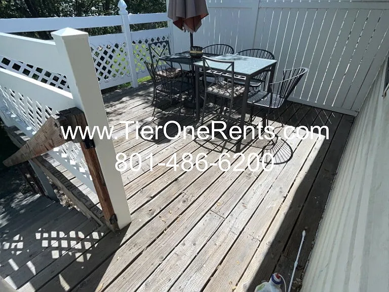 619 Angie Cir — Photo 19