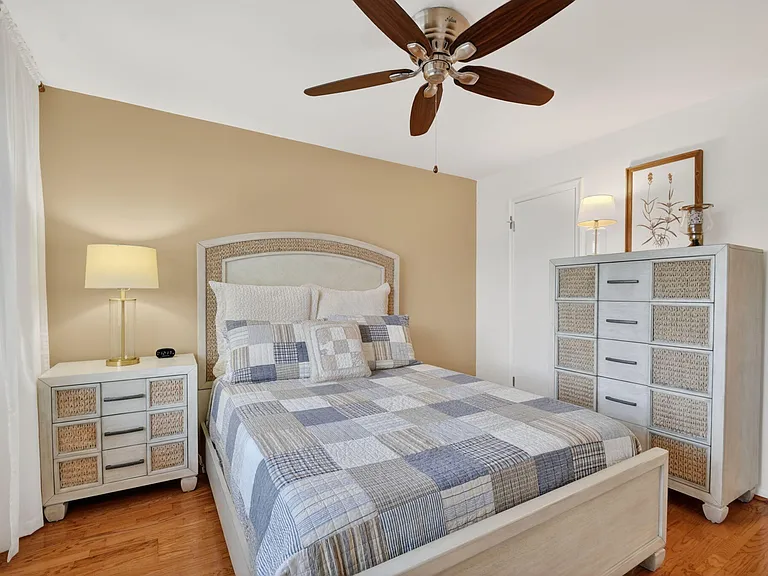 1502 S Lakeside Dr #214 — Photo 21