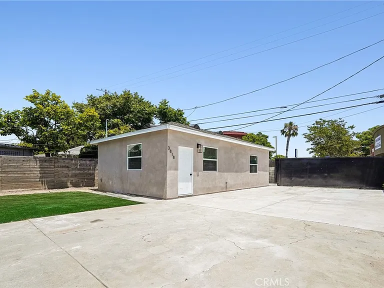 3816 S Victoria Ave — Photo 31