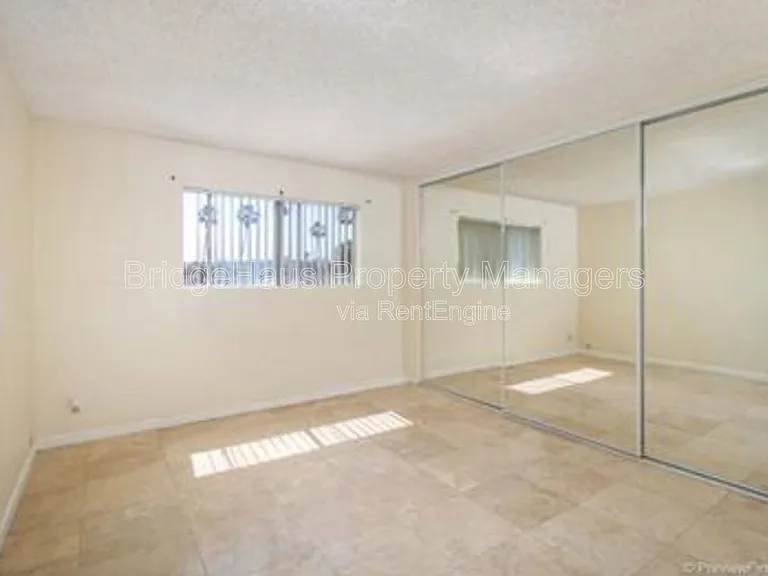 5155 W Point Loma Blvd #11 — Photo 8