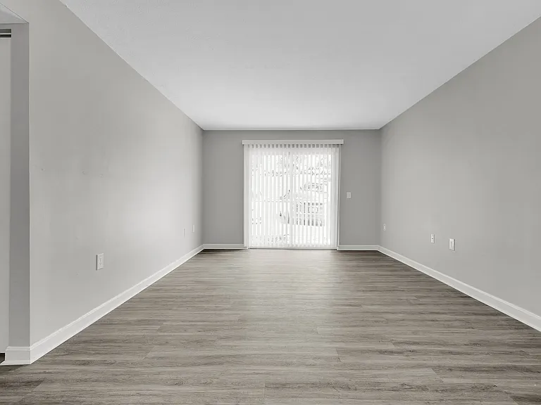 St. Anthony Gardens Apartments — Photo 11
