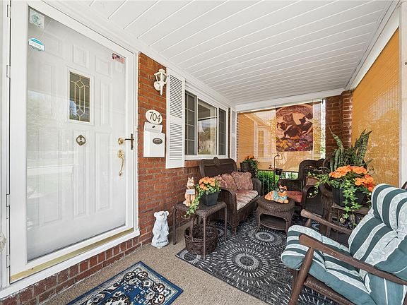 2nd image of 704 Macfarlane Dr