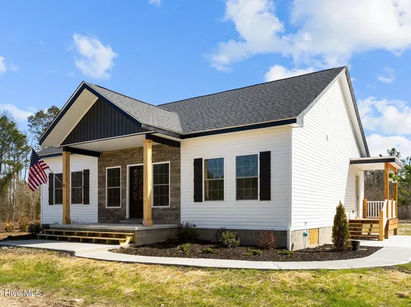1741 Old Chinquapin Road, Beulaville, NC 28518