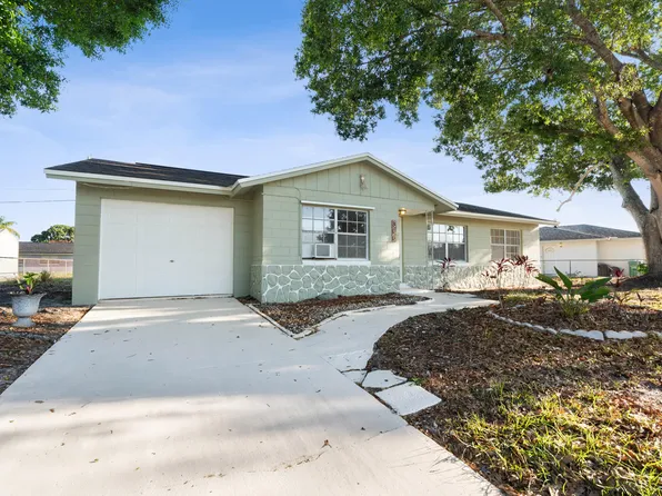 303 Essex Drive, Fort Pierce, FL 34946