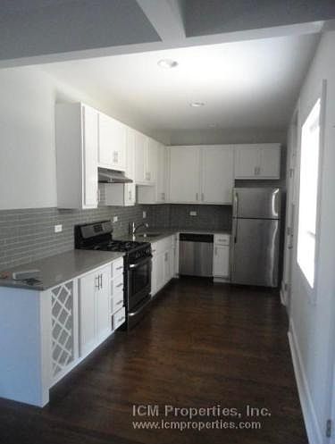 1st image of 2211 W Foster Ave #2E
