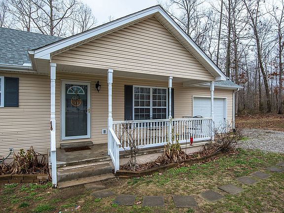 5th image of 425 Station Dr