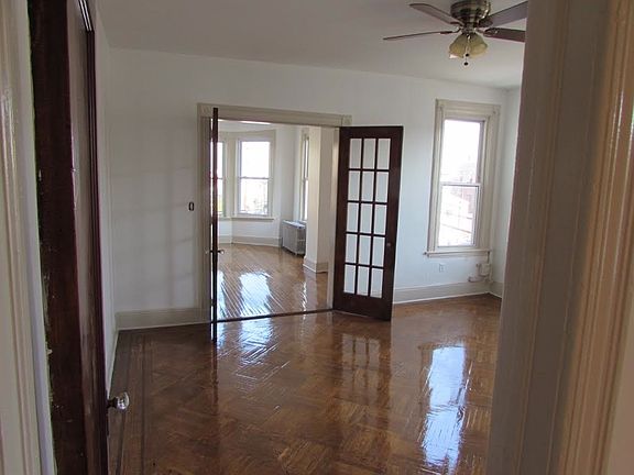 4th image of 1418 Central Ave #2