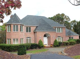 16 Newstar Rdg, Sparta, NJ 07871