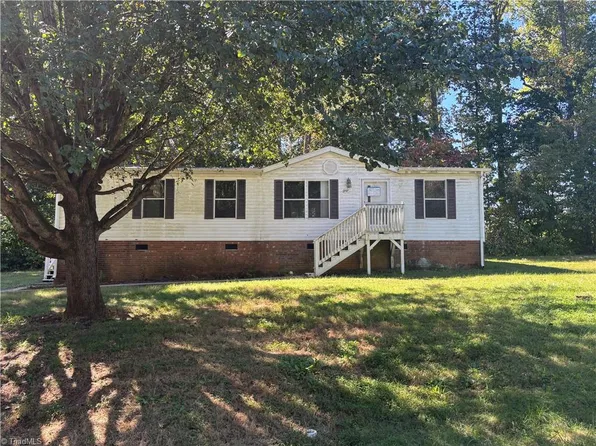 4727 Benttree Dr, Mc Leansville, NC 27301