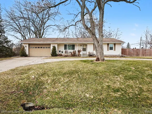 3950 Samuel Ave, Rochester Hills, MI 48309