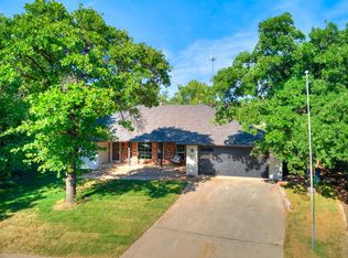 1301 Mary Lee Ln, Edmond, OK 73034