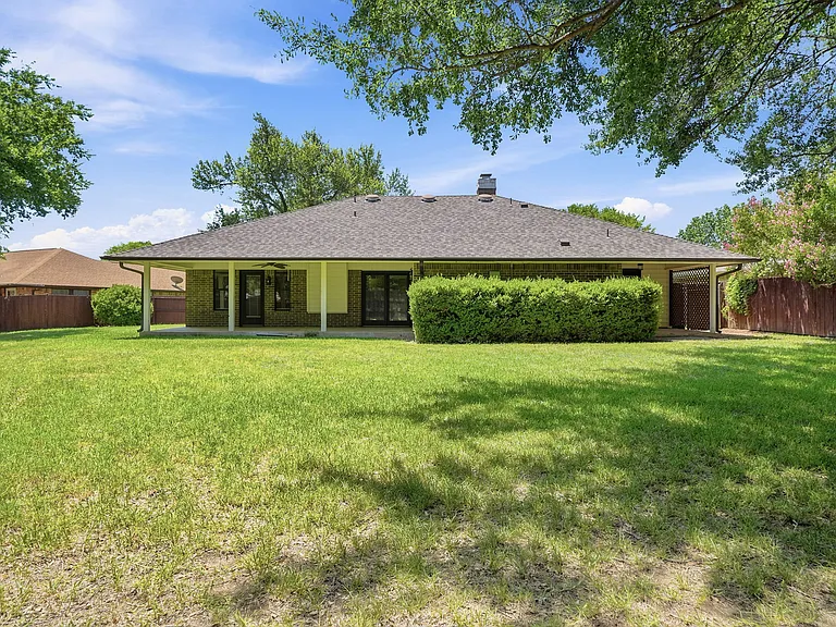 306 Dove Creek Trl — Photo 27
