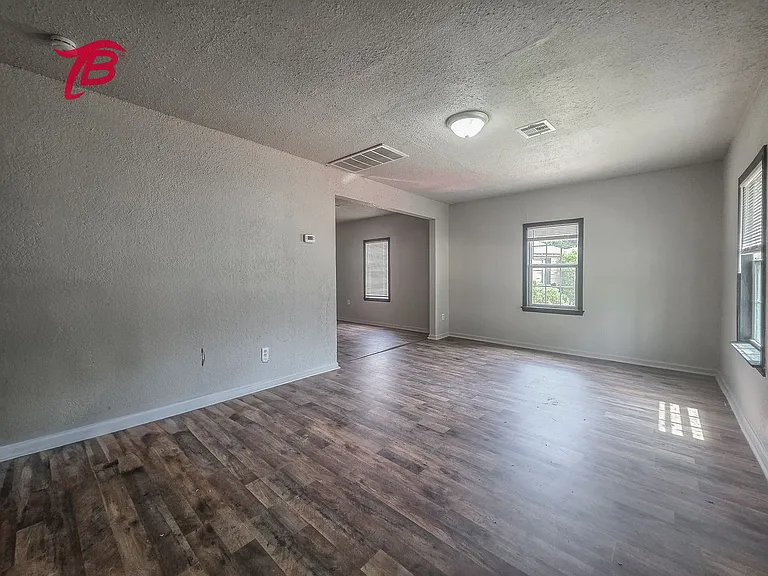 1153 Windemere Ave — Photo 36